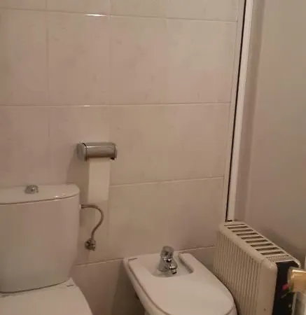 Calle Martinez Montanes, 19 Homestay *